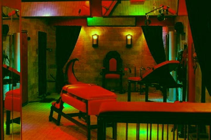 Piper, 32, a red dark-eyed mediterranean companion based in Roccamena. Offering Overnight, Couples, BDSM, Girlfriend Experience, GFE. Available for incall an...