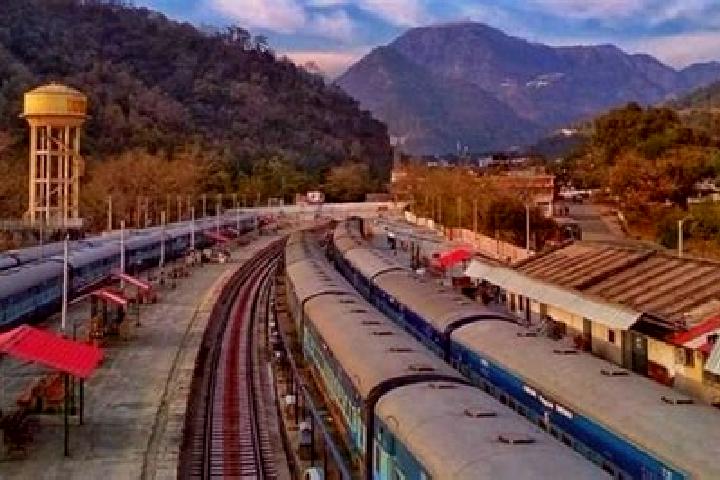 Piper, 32 — Escort in Bisenda Buzurg, India
