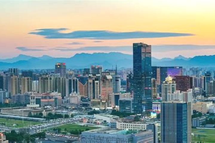 Piper, 32 — Escort in Xinji, China