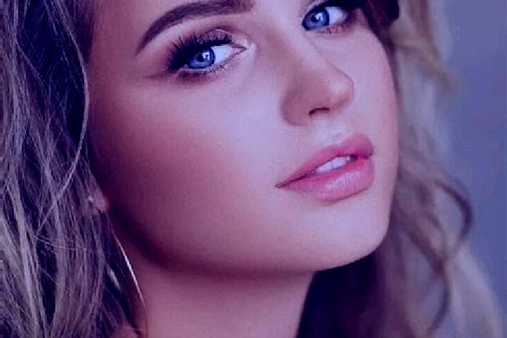 Piper, 33, a dark blonde blue-eyed slavic companion based in Ogra. Offering Erotic Massage, 69, Party Girl. Available for incall and outcall, overnight booki...
