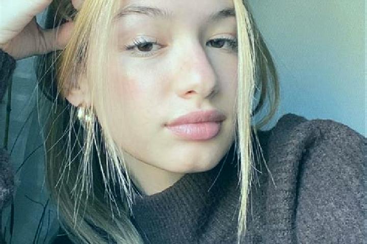Piper, 34, a blonde brown-eyed indian companion based in Rydzyna. Offering Roleplay, Fetish, Deep French Kissing. Available for incall and outcall, overnight...