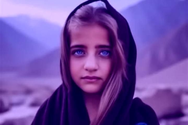 Piper, 34, a dark blonde grey-eyed middle eastern companion based in Bondhi. Offering 69, CIM, A-Level. Available for incall and outcall, day and evening dates.