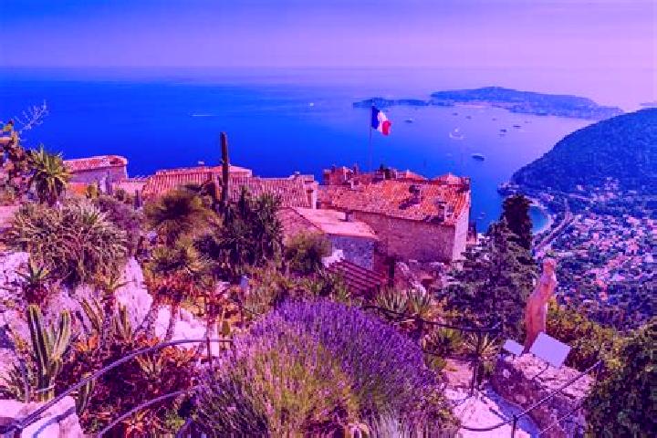Piper, 34 — Escort in Eze, France