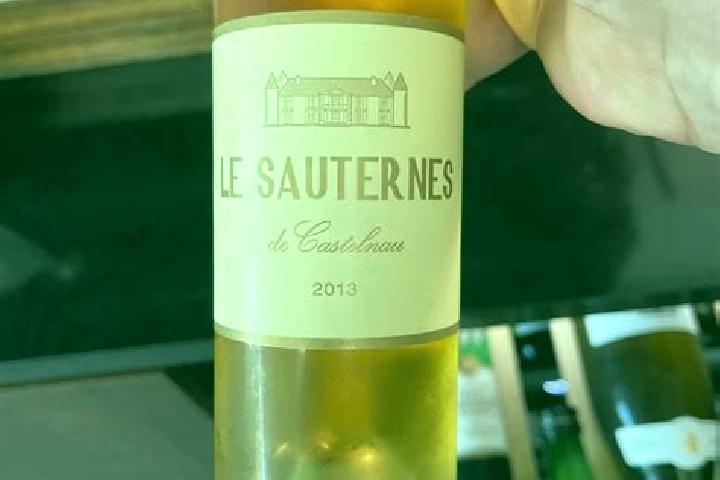 Piper, 35 — Escort in Sauternes, France