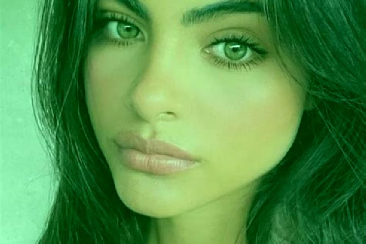 Piper, 36, a brunette dark-eyed latina companion based in Hadmersleben. Offering Deep French Kissing, Erotic Massage, Dinner Date, Domination. Available for ...