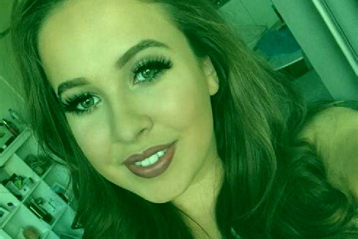 Piper, 36, a brunette grey-eyed caucasian companion based in Waldbrunn. Offering Party Girl, A-Level, Fetish, Striptease. Available for incall and outcall, d...