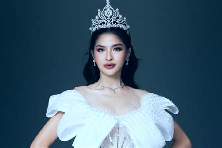 Piper, 36 — Escort in Siniloan, Philippines