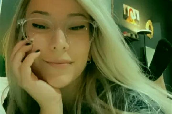 Piper, 37, a blonde grey-eyed indian companion based in Orcenico Inferiore. Offering Prostate Massage, OWO, Fetish, CIM, 69. Available for incall and outcall...