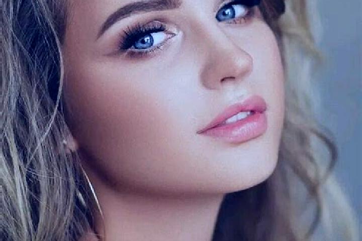 Piper, 37, a dark blonde blue-eyed caribbean companion based in Muxihe. Offering Duos, Deep French Kissing, Dinner Date. Available for incall and outcall, da...