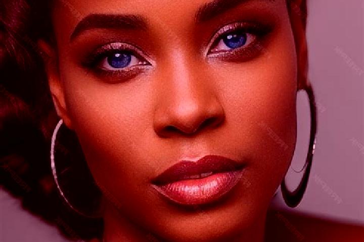 Piper, 37, a red blue-eyed ebony companion based in Niona. Offering Tantra, GFE, OWO, 69. Available for incall and outcall, overnight bookings available.