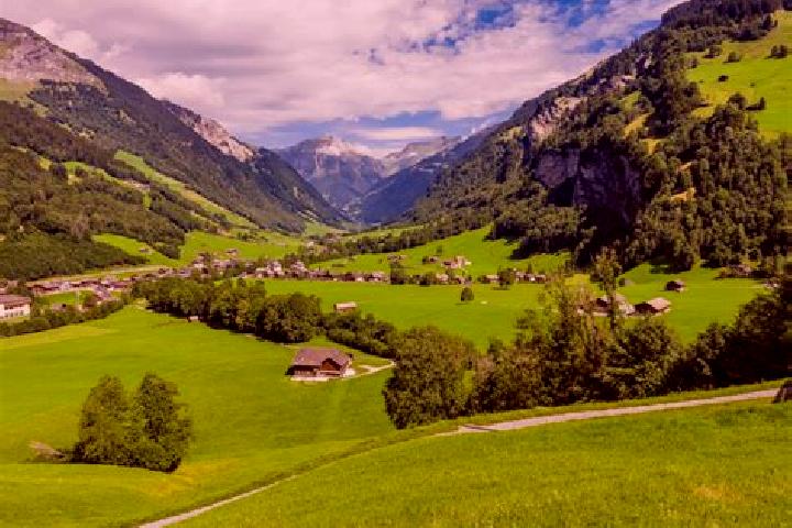 Piper, 37 — Escort in Elm, Switzerland