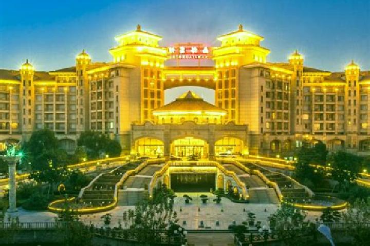 Piper, 37 — Escort in Nanjiao, China