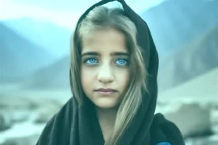 Piper, 38, a dark blonde amber-eyed middle eastern companion based in Uch-Korgon. Offering Travel Companion, A-Level, Party Girl, Roleplay. Available for inc...