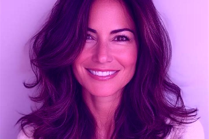 Piper, 39, a brunette grey-eyed middle eastern companion based in Al Bada a. Offering Massage, 69, Party Girl. Available for incall and outcall, day and even...