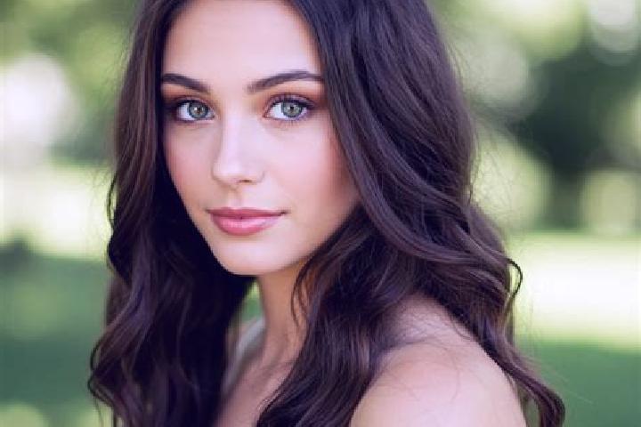Quinn, 20, a black hazel-eyed mixed companion based in Gandusari. Offering Domination, Striptease, BDSM, Dinner Date. Available for incall and outcall, overn...