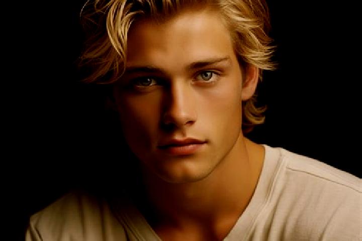 Quinn, 20, a blonde amber-eyed european companion based in Pukerua Bay. Offering Couples, A-Level, GFE, Overnight, 69. Available for incall and outcall, over...