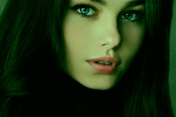 Quinn, 20, a brunette grey-eyed caucasian companion based in Dimandougou. Offering Prostate Massage, 69, Girlfriend Experience, Party Girl. Available for inc...