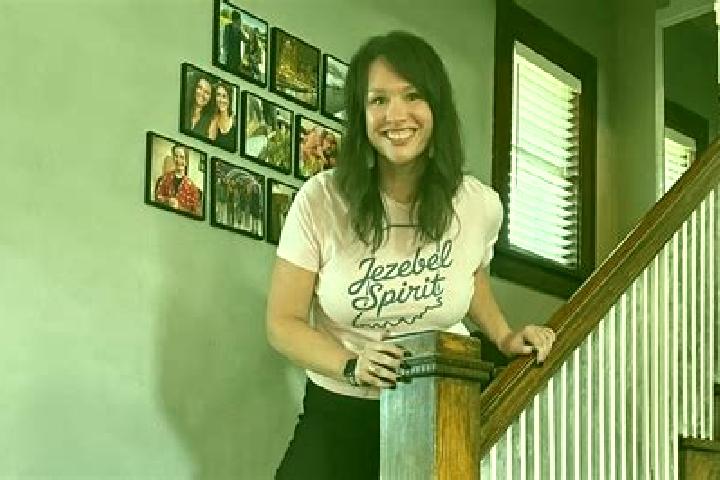 Quinn, 20 — Escort in Elkhart, United States