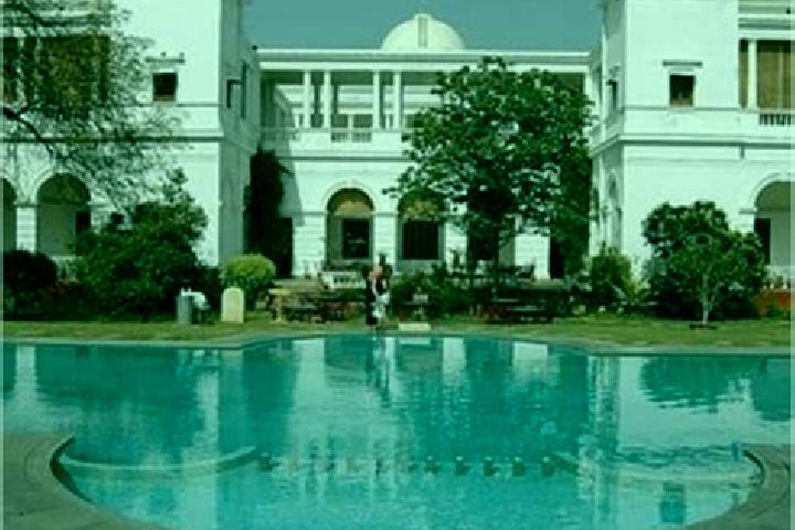 Quinn, 20 — Escort in Pataudi, India