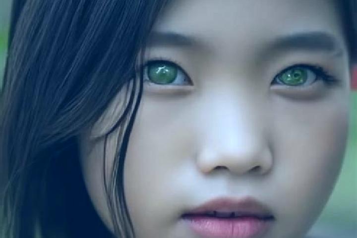 Quinn, 21, a auburn green-eyed asian companion based in Fere-Champenoise. Offering Domination, CIM, Travel Companion. Available for incall and outcall, overn...
