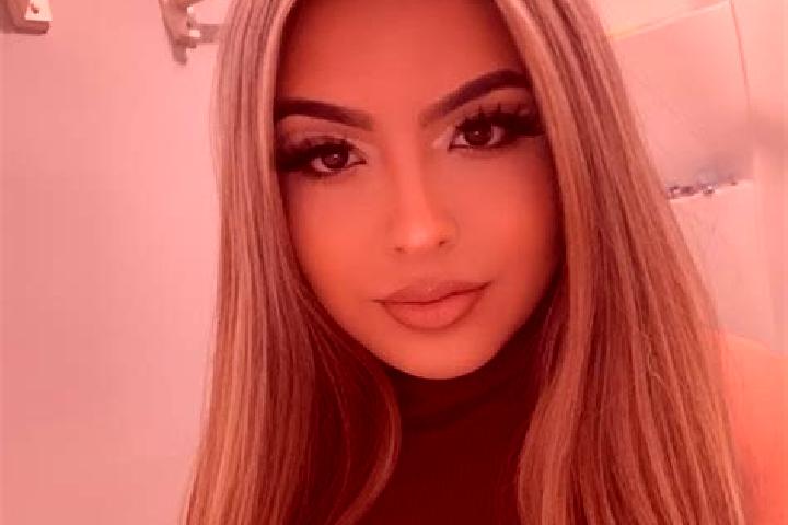 Quinn, 21, a blonde dark-eyed latina companion based in Boncheleh. Offering Domination, Tantra, Couples, GFE, OWO. Available for incall and outcall, day and ...