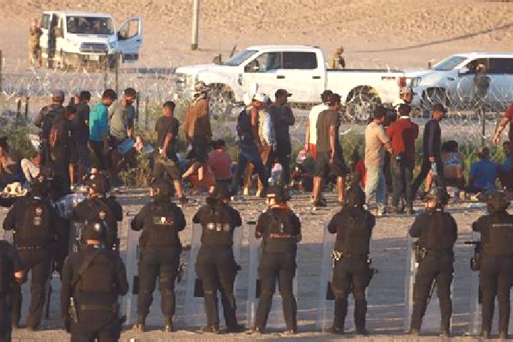 Quinn, 21 — Escort in Division del Norte, Mexico