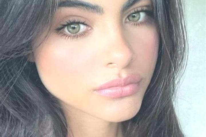 Quinn, 22, a brunette dark-eyed middle eastern companion based in Sagua la Grande. Offering GFE, Fetish, CIM, Party Girl. Available for incall and outcall, d...