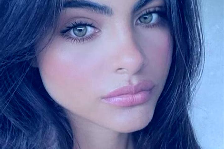 Quinn, 22, a dark blonde dark-eyed indian companion based in Niederbergkirchen. Offering Dinner Date, Duos, 69. Available for incall and outcall, day and eve...