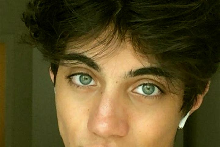 Quinn, 23, a chestnut grey-eyed caucasian companion based in Kambut. Offering Domination, Deep French Kissing, Fetish. Available for incall and outcall, over...