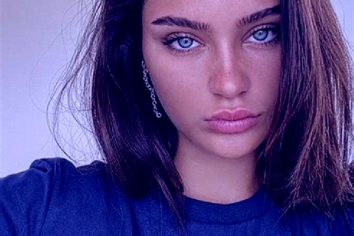 Quinn, 24, a brunette dark-eyed caribbean companion based in Mingachevir. Offering Erotic Massage, 69, Overnight, OWO, Massage. Available for incall and outc...