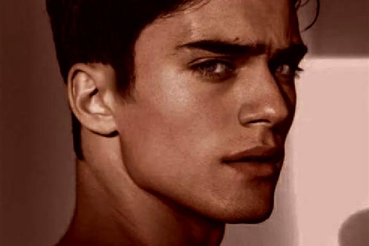 Quinn, 24, a red grey-eyed slavic companion based in Dommartin. Offering Roleplay, Girlfriend Experience, Fetish, 69, BDSM. Available for incall and outcall,...
