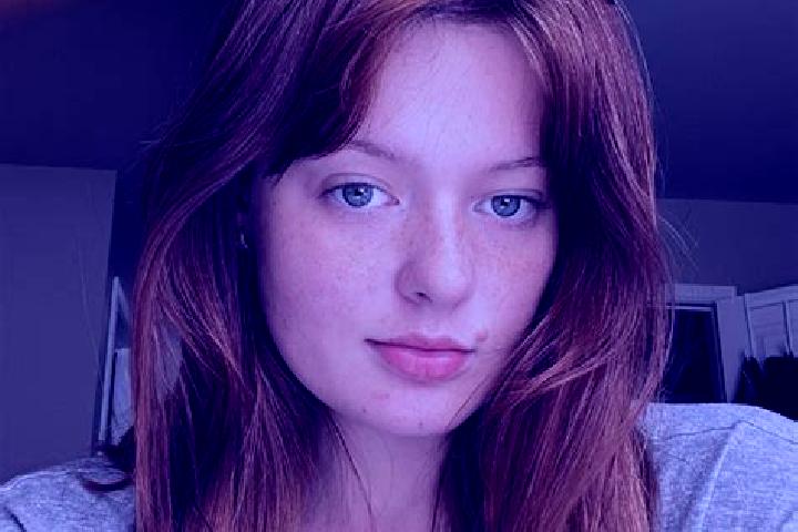 Quinn, 25, a auburn grey-eyed mixed companion based in Hambergen. Offering Overnight, Massage, Deep French Kissing, 69. Available for incall and outcall, day...