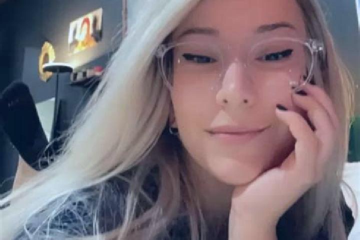 Quinn, 25, a platinum blonde dark-eyed european companion based in San Sebastian de los Reyes. Offering CIM, A-Level, Girlfriend Experience, Dinner Date. Ava...