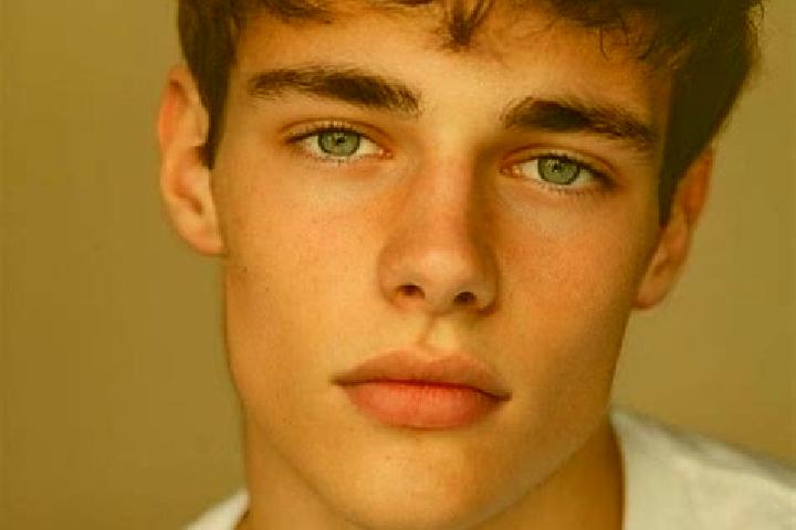 Quinn, 25, a red brown-eyed caucasian companion based in Phang Nga. Offering Deep French Kissing, Striptease, Erotic Massage, A-Level. Available for incall a...