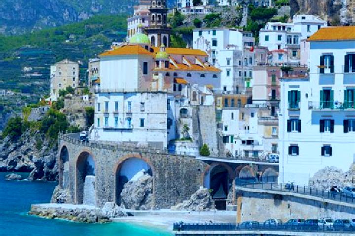 Quinn, 25 — Escort in Pescarolo, Italy