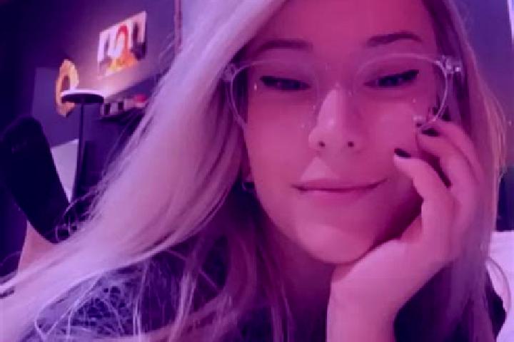 Quinn, 26, a blonde grey-eyed mixed companion based in Areines. Offering Girlfriend Experience, Overnight, Duos, CIM. Available for incall and outcall, day a...