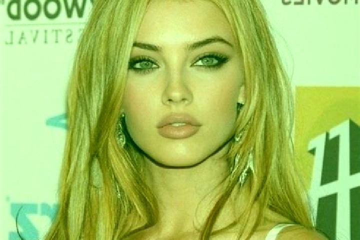 Quinn, 26, a blonde hazel-eyed latina companion based in Peresak Barat. Offering OWO, Erotic Massage, Travel Companion. Available for incall and outcall, ove...