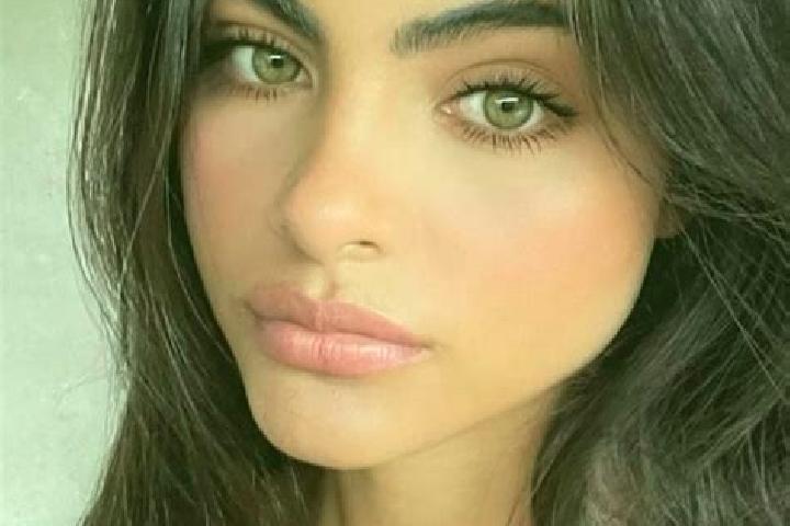 Quinn, 26, a brunette hazel-eyed mediterranean companion based in Ndebo. Offering Dinner Date, CIM, Striptease, Prostate Massage, Girlfriend Experience. Avai...