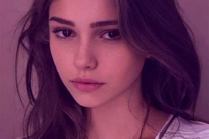 Quinn, 26, a chestnut hazel-eyed slavic companion based in Corrego do Bom Jesus. Offering Erotic Massage, Domination, Couples. Available for incall and outca...