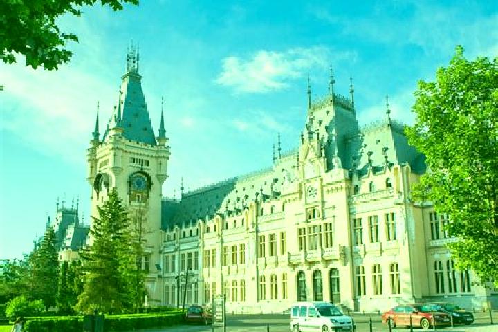 Quinn, 26 — Escort in Miulesti, Romania