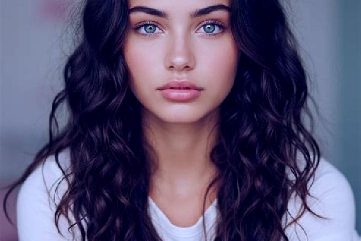 Quinn, 27, a brunette green-eyed mediterranean companion based in Sese. Offering Travel Companion, Party Girl, Massage, Roleplay, Erotic Massage. Available f...