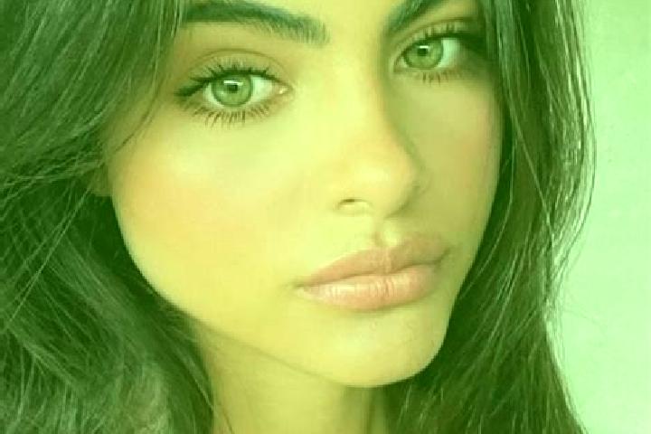 Quinn, 27, a red dark-eyed indian companion based in Niiza. Offering Travel Companion, A-Level, Tantra, Domination. Available for incall and outcall, overnig...