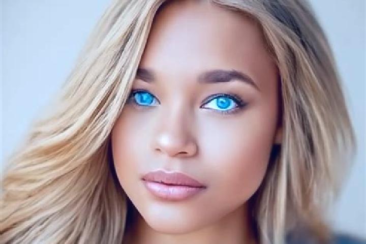 Quinn, 28, a dark blonde blue-eyed latina companion based in Chupa. Offering Girlfriend Experience, GFE, Massage. Available for incall and outcall, overnight...