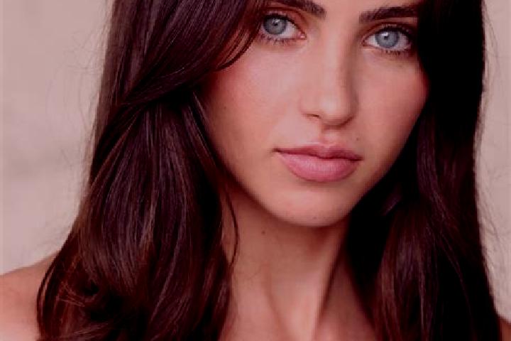 Quinn, 29, a black brown-eyed mixed companion based in Omvriaki. Offering OWO, Duos. Available for incall and outcall, overnight bookings available.