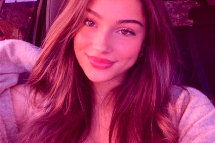 Quinn, 29, a brunette green-eyed latina companion based in Sveti Petar Orehovec. Offering OWO, Roleplay, GFE, Dinner Date. Available for incall and outcall, ...