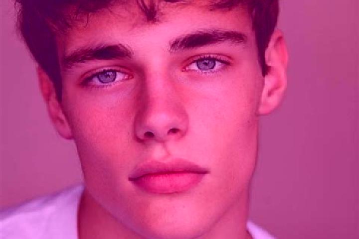 Quinn, 30, a black brown-eyed caucasian companion based in Karakuyu. Offering BDSM, Deep French Kissing, Tantra, Erotic Massage. Available for incall and out...