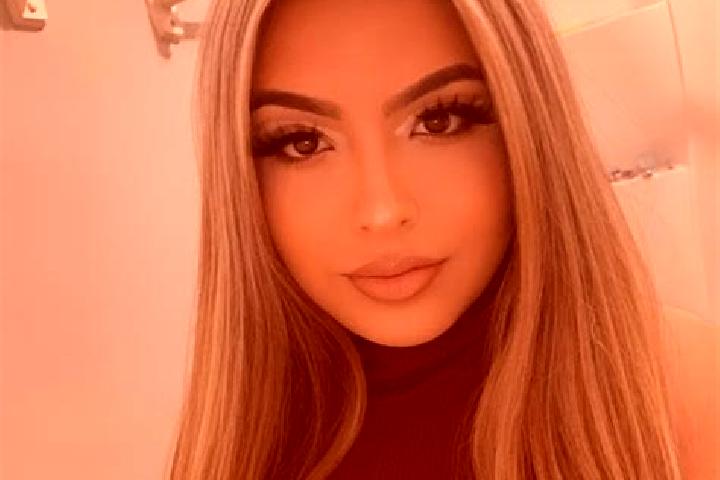 Quinn, 32, a blonde amber-eyed latina companion based in Amoeneburg. Offering Dinner Date, Fetish, Prostate Massage. Available for incall and outcall, overni...