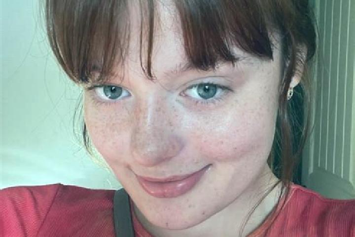 Quinn, 32, a red green-eyed mixed companion based in Sustinente. Offering Duos, Roleplay, 69, Fetish, Party Girl. Available for incall and outcall, day and e...