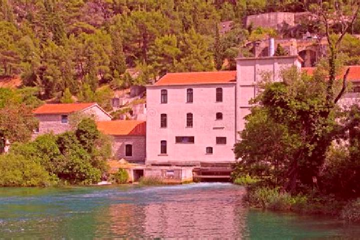 Quinn, 32 — Escort in Banova Jaruga, Croatia
