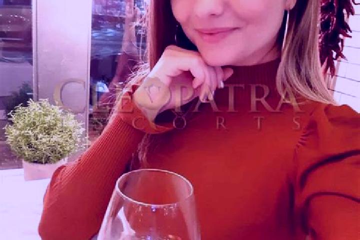 Quinn, 33, a blonde grey-eyed mixed companion based in Petit-Mars. Offering Dinner Date, Erotic Massage, Massage, OWO. Available for incall and outcall, day ...
